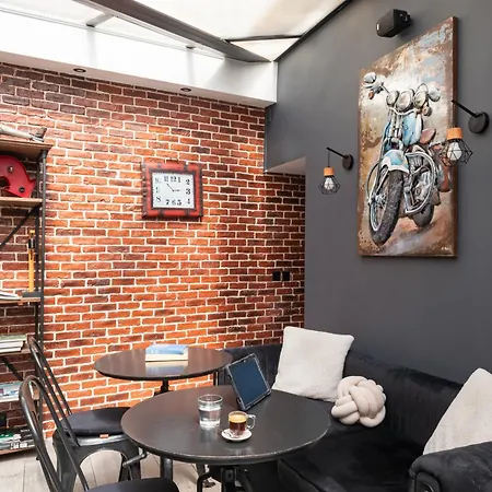 艾特利爱巴那斯山峰酒店