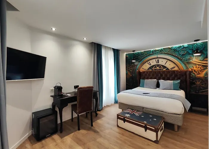 Atelier Montparnasse Hotel