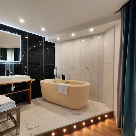 أتولييه مونبارناس 3* باريس